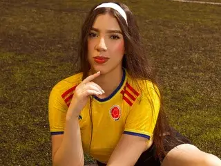 AriaBennet  live sex cam