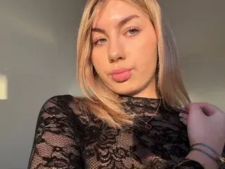 Ultimate_Fantasy  live sex cam