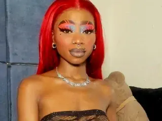 Ebonydollx69  live sex cam