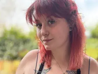WildEmber  live sex cam