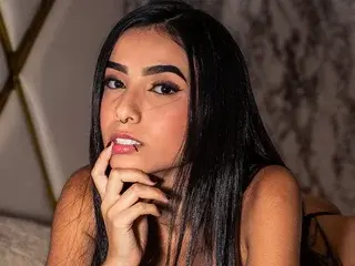 Rebeca_Sweett  live sex cam