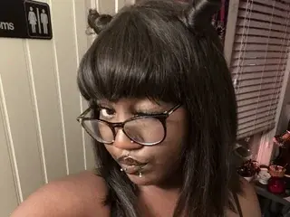 Ebonyyprinc3ss  live sex cam