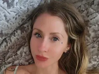 Blueforyou  live sex cam