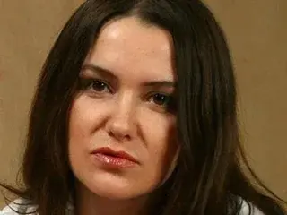 EmiliaFN  live sex cam