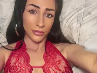 KINKYxxKARA  live sex cam