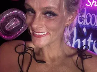 Vixxendoll87  live sex cam
