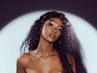 SoffieDuran  live sex cam