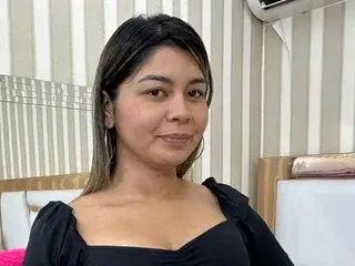 CarlyHamilton  live sex cam