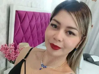 CarlyHamilton  live sex cam