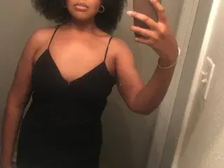 CurlyCutieSweetie  live sex cam
