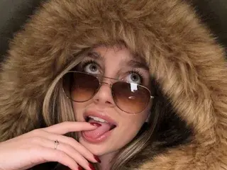 ElsieLondonxx  live sex cam