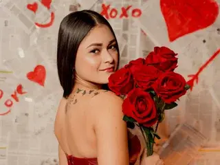 Alanna_Gil  live sex cam