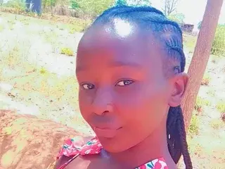 Petitebeby19  live sex cam