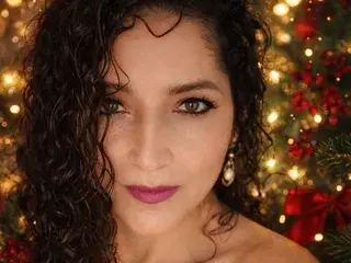 Ari_aana90  live sex cam