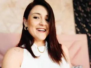 Maia_bianchi  live sex cam