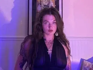 WillaMaev  live sex cam