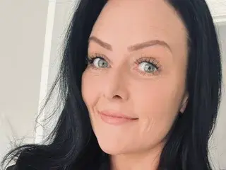 MidnightAngelxo  live sex cam