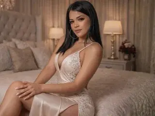 AryCorinne  live sex cam