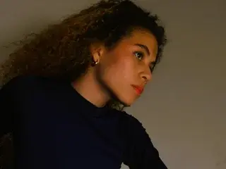 LylyNoir  live sex cam