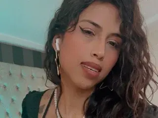 Nicol_Tylor  live sex cam