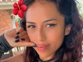 Nicol_Tylor  live sex cam