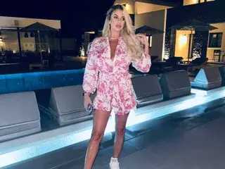PearlPlenty  live sex cam