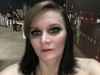 Hotmodel1984  live sex cam