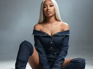 Lolabunnii69  live sex cam