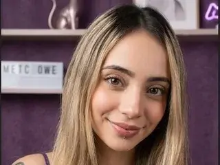 MagentaBuk  live sex cam