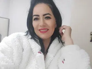 RebekaHunter  live sex cam