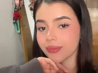 MelinaSantorini  live sex cam