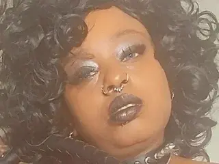 MistressRoannaWidow  live sex cam