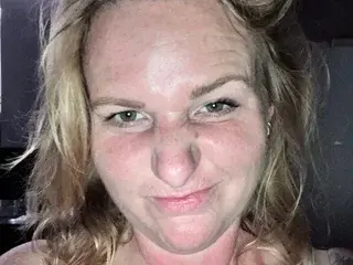 MrsRuehlen  live sex cam