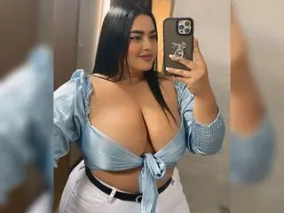 Luciilu  live sex cam