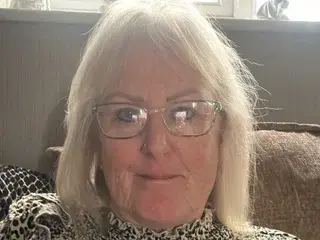 CurvyMatureRubyx  live sex cam