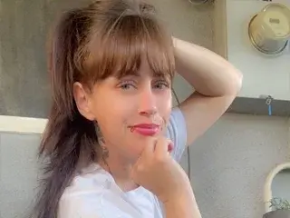 PrettyPleaser2026  live sex cam