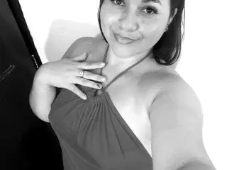 VictoryRose22  live sex cam