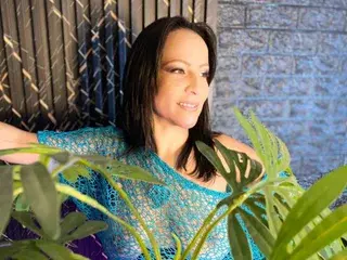 SaraaMoon46  live sex cam