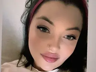 PolinaFoxxy  live sex cam