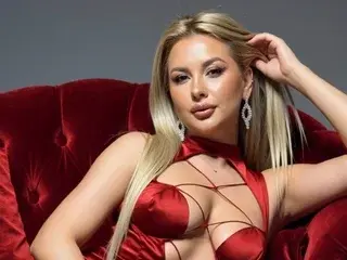BriannaSpicee  live sex cam