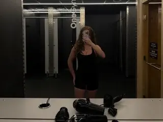 Frenchgirl158  live sex cam