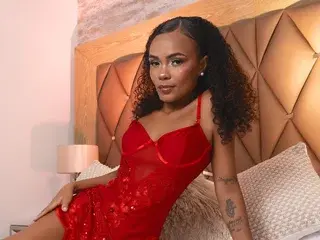IvonWilliams  live sex cam