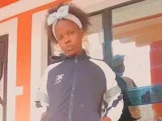 Jaxy32  live sex cam