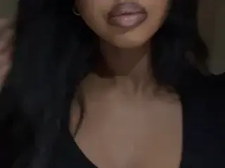Babybrownsknndoll23  live sex cam