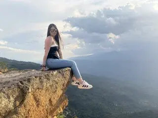 EmmaShaykk  live sex cam