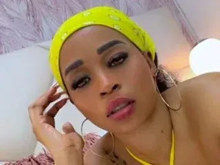 TyraaLambert  live sex cam