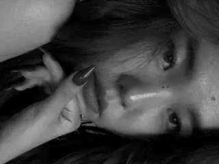 Dollyia  live sex cam