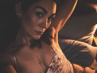 The_Girl_Next_Door33  live sex cam