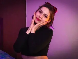 SophieBlaake  live sex cam