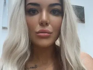 FindomGoddessAdriana  live sex cam